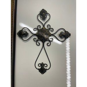 Beautiful scalloped metal 20”x 16” Bronze colored metal cross.